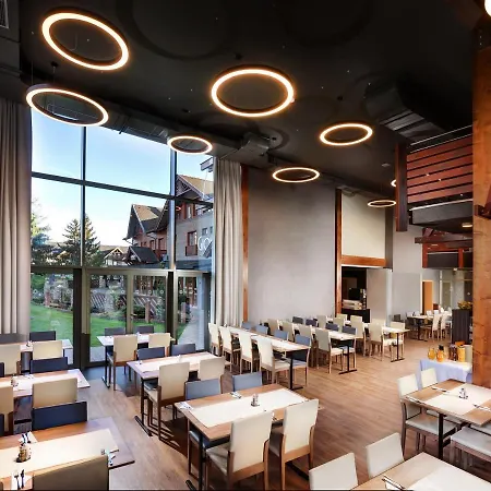 Hotell Hotel Besenova Bešeňová