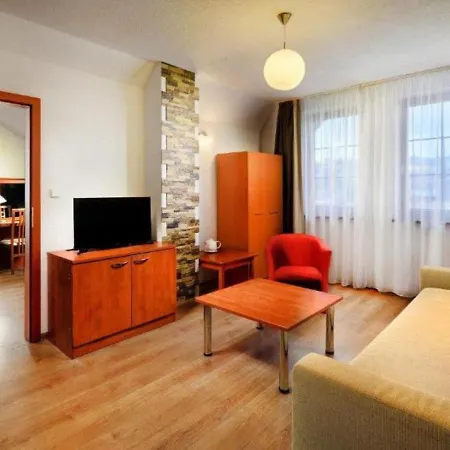 Hotell Hotel Besenova Bešeňová