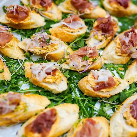 Hotell Hotel Besenova Bešeňová