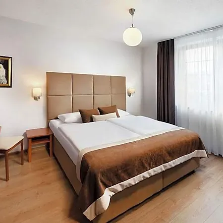 Hotel Besenova Бешенёва